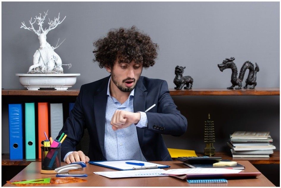 Drowning in HR Paperwork? 7 Signs It’s Time to Modernize Your Processes